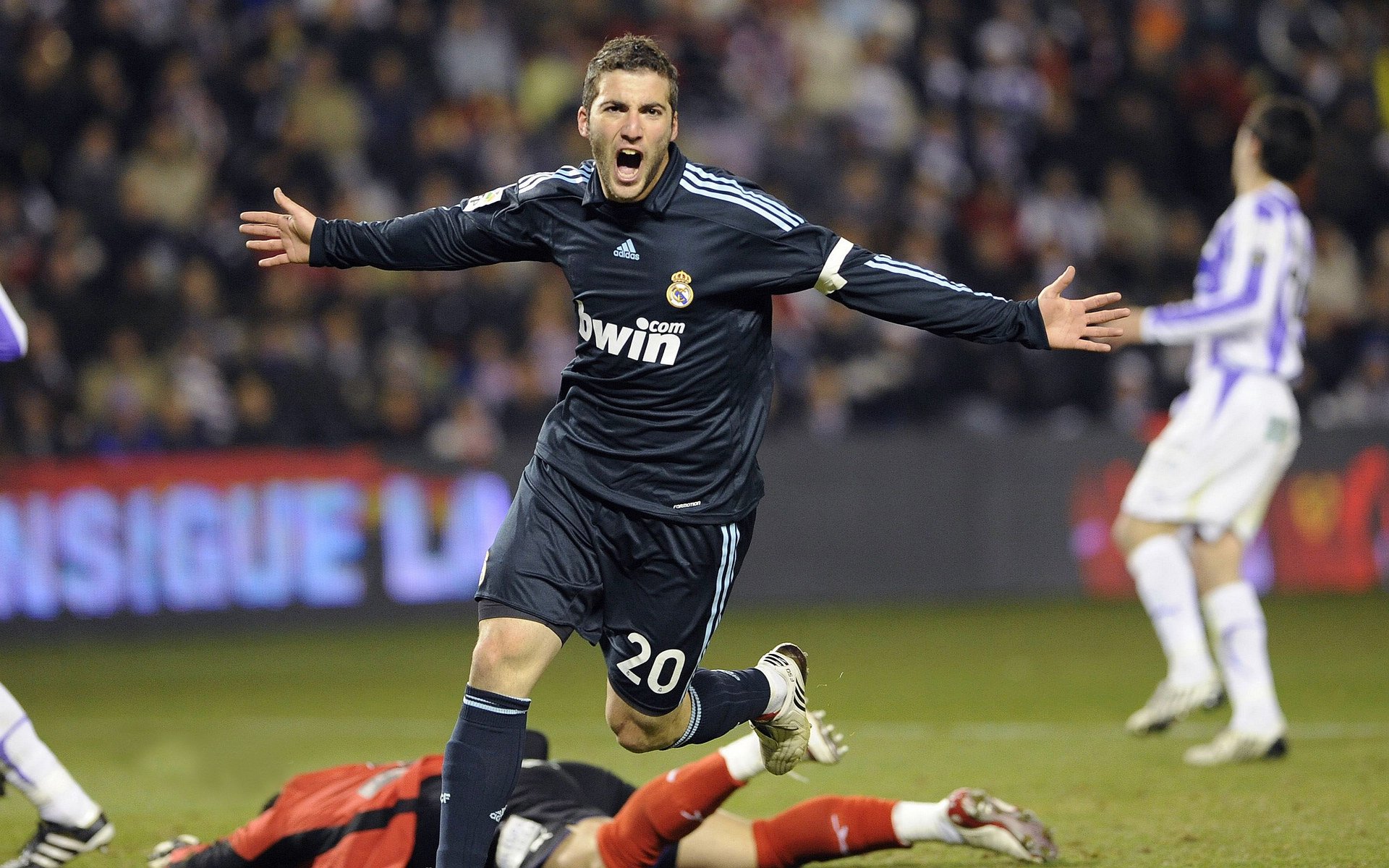 开云体育官网app-澳洲队突破极限刷新个人及赛会纪录,澳洲联赛球队